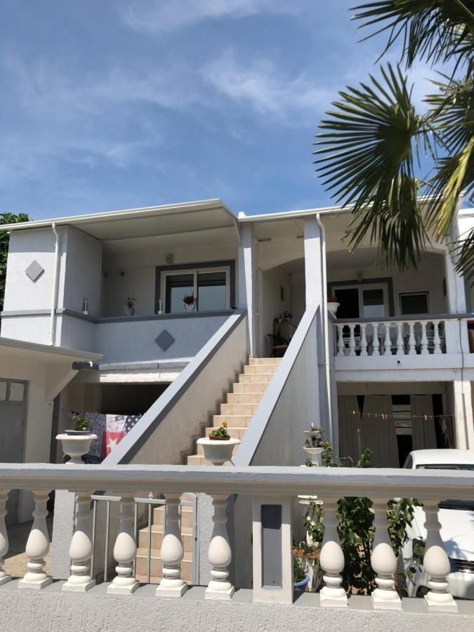 Apartman Mia Ana Tribunj  Exterior photo